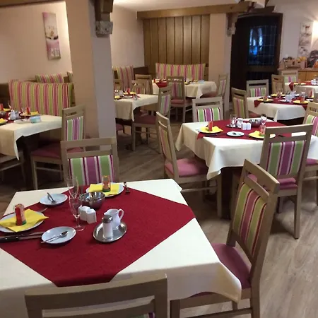 Nocleg ze śniadaniem Im Gewoelbe 3*